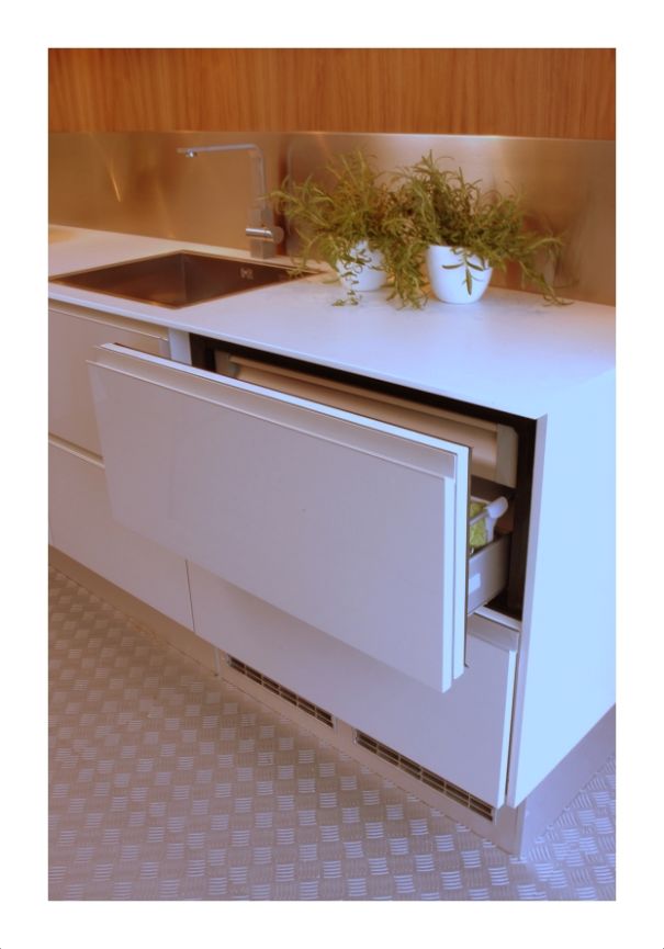 Norcool 80cm integreeritav kahe sahtliga sahtel-külmik